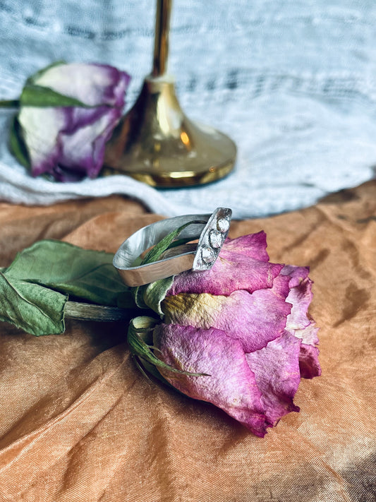 one of a kind "peapod" ring